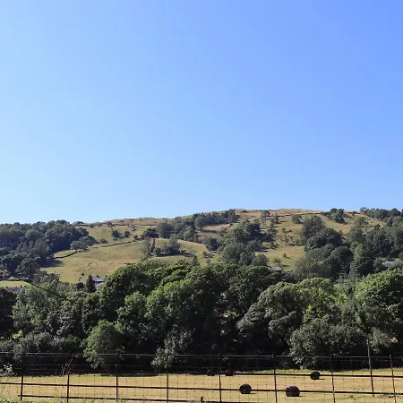 Striding Edge Nyaraló
